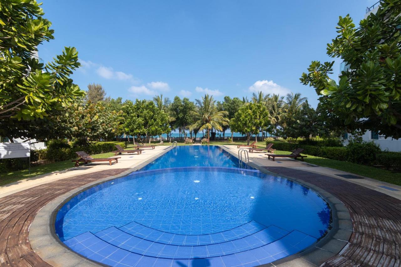 Oceanfront Condominium - Nilaveli Bagian luar foto