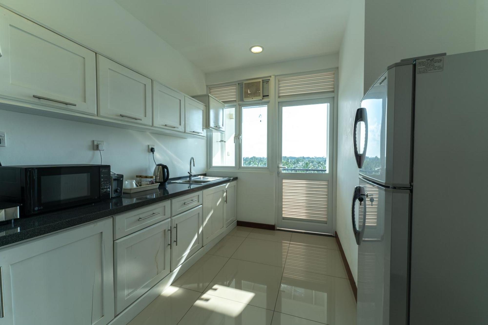 Oceanfront Condominium - Nilaveli Bagian luar foto
