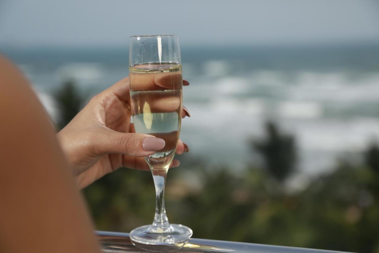 Oceanfront Condominium - Nilaveli Bagian luar foto